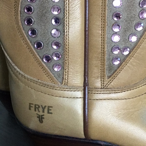 Frye tan cowboy boots - Picture 3 of 5